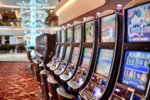 Exploring the Connection Between Casino Jackpots and High-Stakes Sports Betting